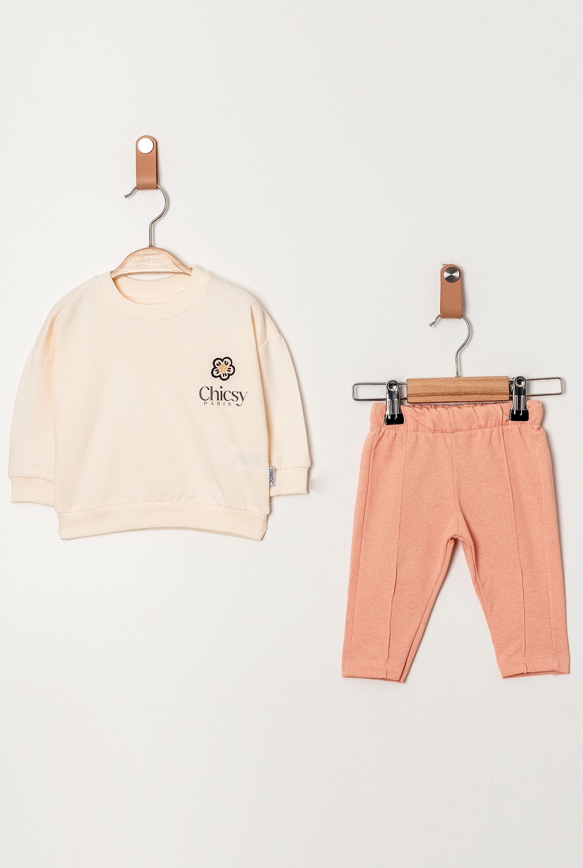 Kız Bebek Çiçek Nakışlı Sweatshirt ve Yumuşak Eşofman Altı 2'li Takım